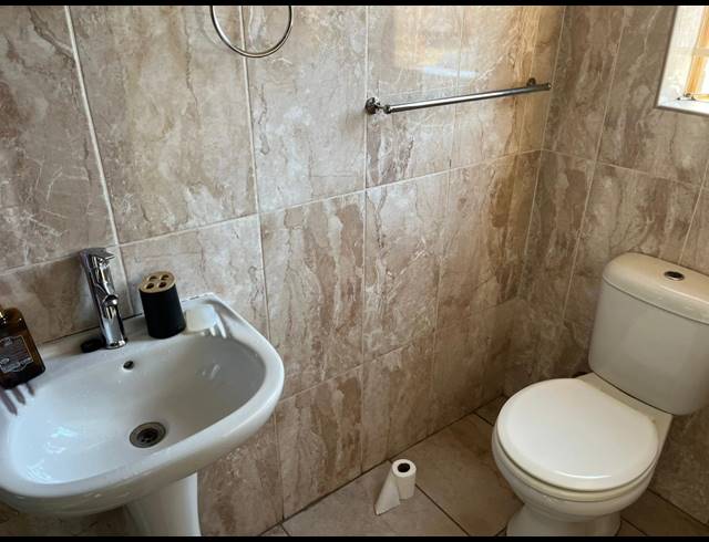 3 BEDROOM APARTMENT FOR SALE IN WATERVAL EAST